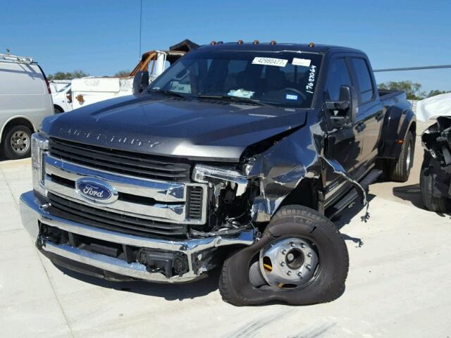 1FT8W3CT2HEE01265 - 2017 FORD F350 SUPER CHARCOAL photo 2