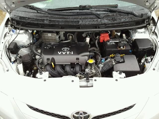 JTDBT923871129104 - 2007 TOYOTA YARIS SILVER photo 7