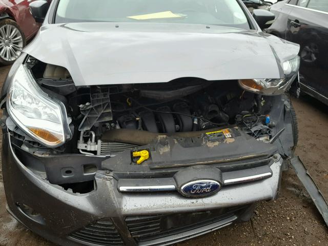 1FADP3F2XEL237081 - 2014 FORD FOCUS SE GRAY photo 7