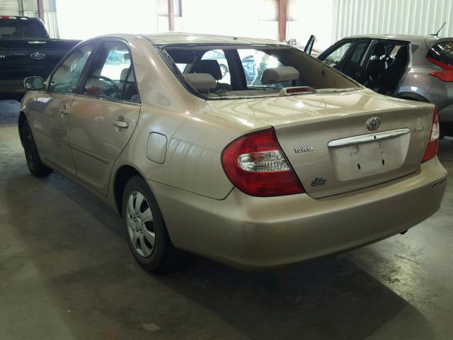 JTDBE32K520078013 - 2002 TOYOTA CAMRY LE GOLD photo 3