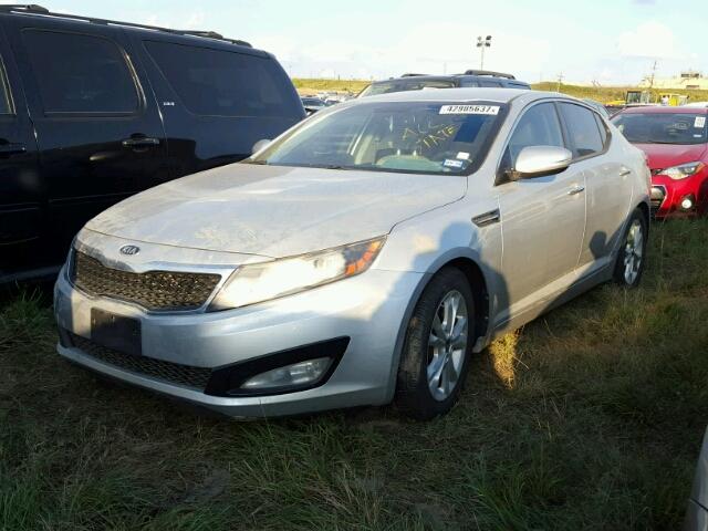 KNAGN4A74B5119627 - 2011 KIA OPTIMA EX SILVER photo 2