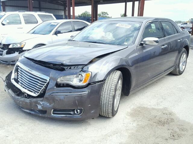 2C3CCAEG7EH378632 - 2014 CHRYSLER 300C GRAY photo 2