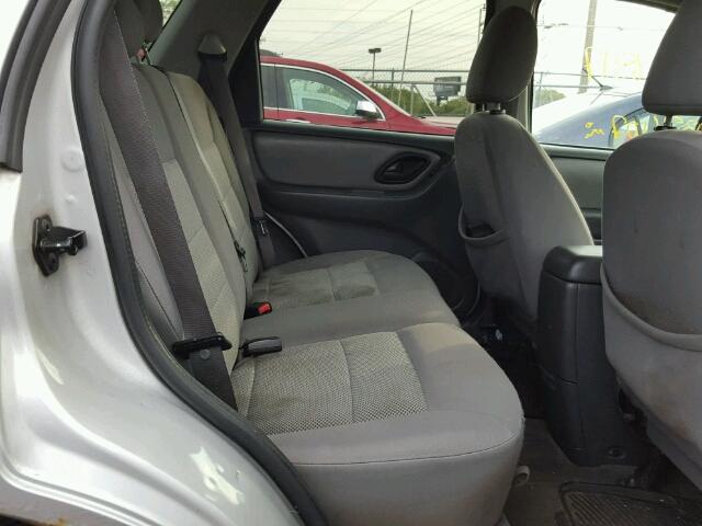 1FMYU03165KC93874 - 2005 FORD ESCAPE GRAY photo 6