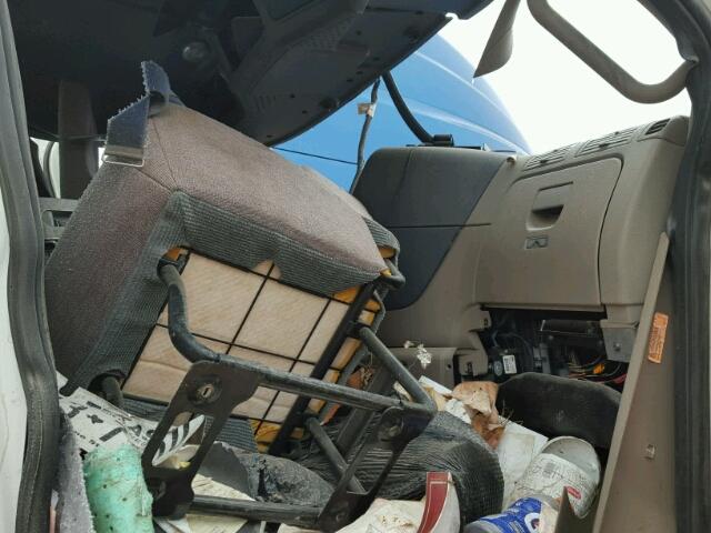 3AKJGEDV0GDHB9664 - 2016 FREIGHTLINER CASCADIA 1 WHITE photo 5