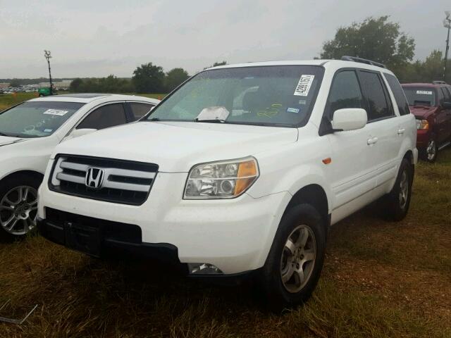 5FNYF18756B027469 - 2006 HONDA PILOT EX WHITE photo 2