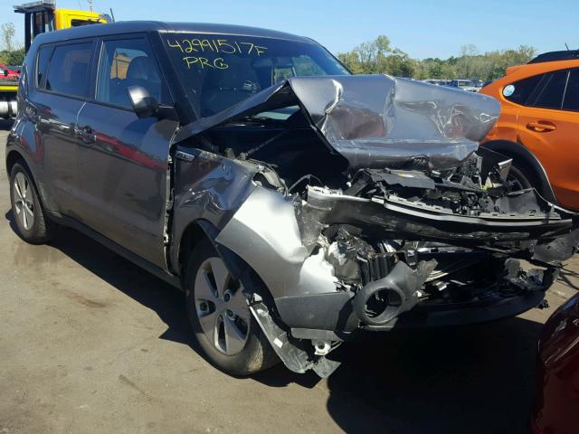 KNDJN2A20F7222832 - 2015 KIA SOUL GRAY photo 1