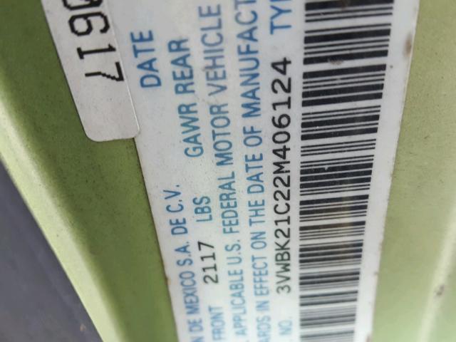 3VWBK21C22M406124 - 2002 VOLKSWAGEN NEW BEETLE 绿色 照片 10