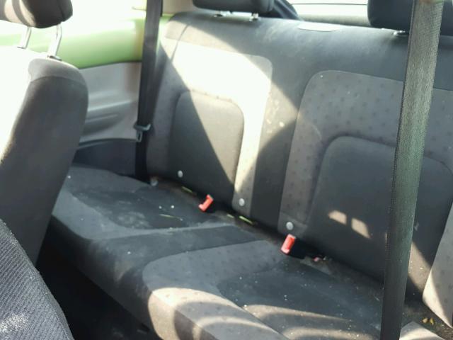 3VWBK21C22M406124 - 2002 VOLKSWAGEN NEW BEETLE 绿色 照片 6