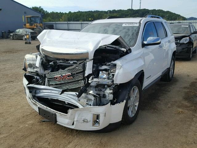 2CTALHEW9A6239289 - 2010 GMC TERRAIN SL WHITE photo 2