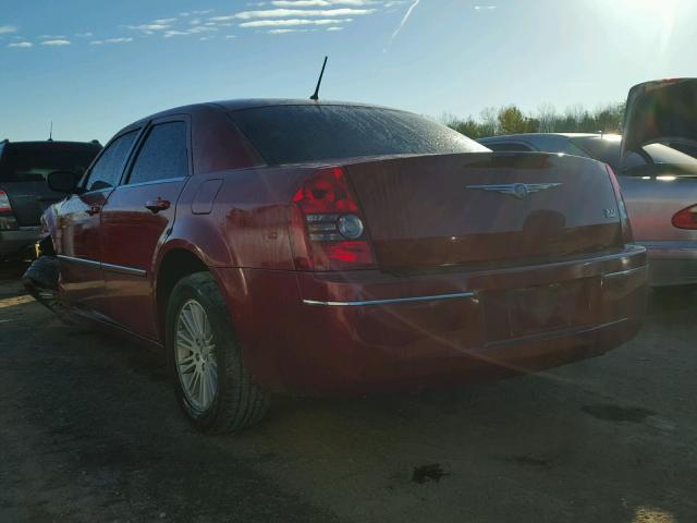 2C3LA53G18H258569 - 2008 CHRYSLER 300 RED photo 3