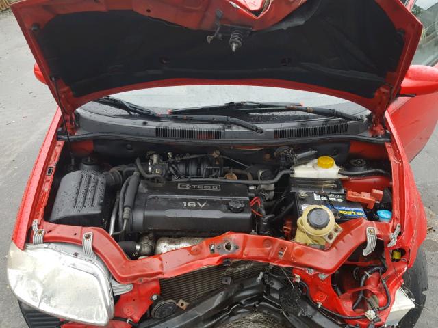 KL1TJ52694B227214 - 2004 CHEVROLET AVEO LS RED photo 7