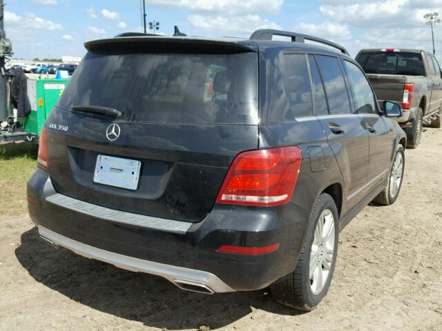 WDCGG5HB1FG402133 - 2015 MERCEDES-BENZ GLK BLACK photo 4