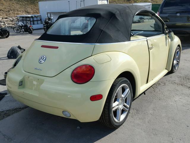 3VWCD31Y85M306095 - 2005 VOLKSWAGEN NEW BEETLE 黄色 照片 4