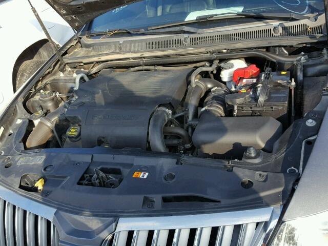 1LNHL9FT0BG612611 - 2011 LINCOLN MKS GRAY photo 7