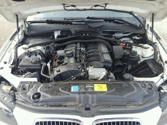 WBANV1C55AC443522 - 2010 BMW 528 XI WHITE photo 7