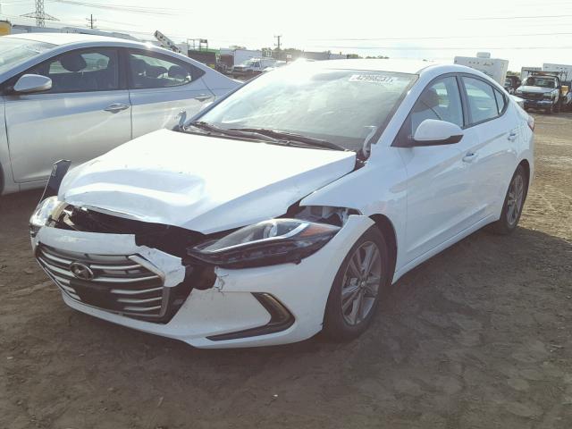 5NPD84LF6HH033178 - 2017 HYUNDAI ELANTRA SE WHITE photo 2