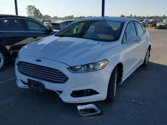 3FA6P0HDXFR129441 - 2015 FORD FUSION SE WHITE photo 2