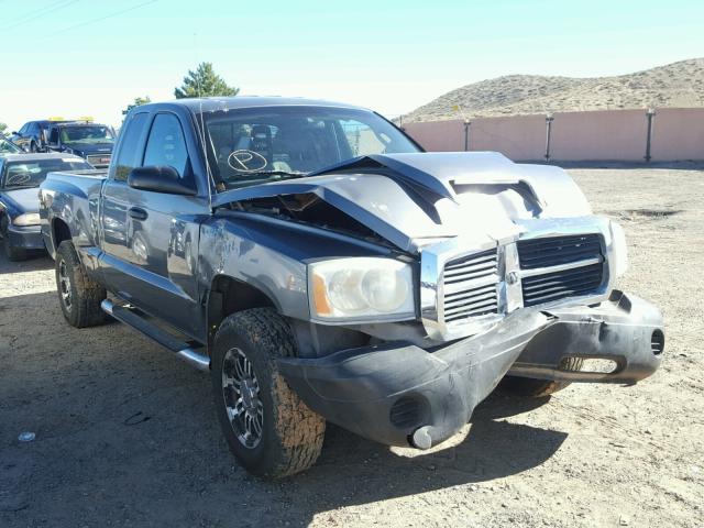 1D7HW22K25S230653 - 2005 DODGE DAKOTA ST GRAY photo 1