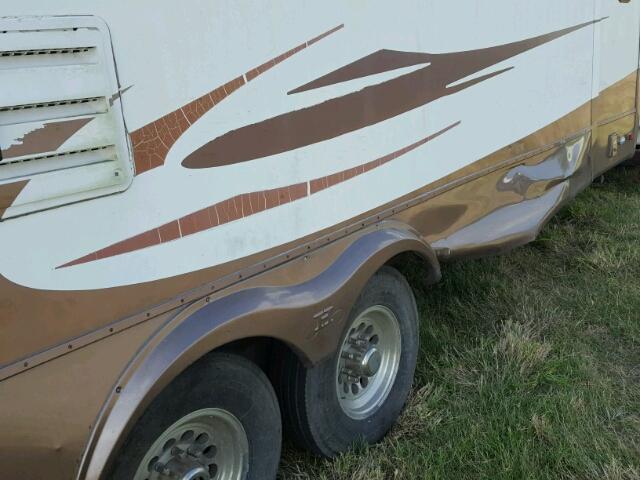 5SFGF37216E001785 - 2006 COACH TRAILER WHITE photo 9