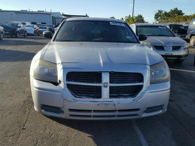 2D4FV47TX6H381379 - 2006 DODGE MAGNUM SE SILVER photo 10