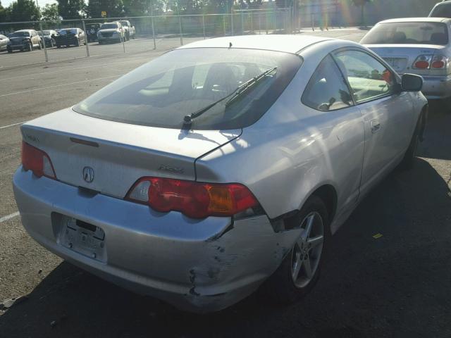 JH4DC54822C013435 - 2002 ACURA RSX SILVER photo 4