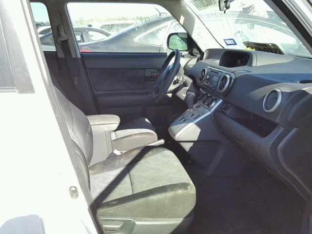 JTLZE4FE9CJ020754 - 2012 TOYOTA SCION XB WHITE photo 5