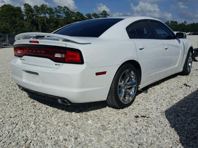 2C3CDXHGXEH362887 - 2014 DODGE CHARGER WHITE photo 4