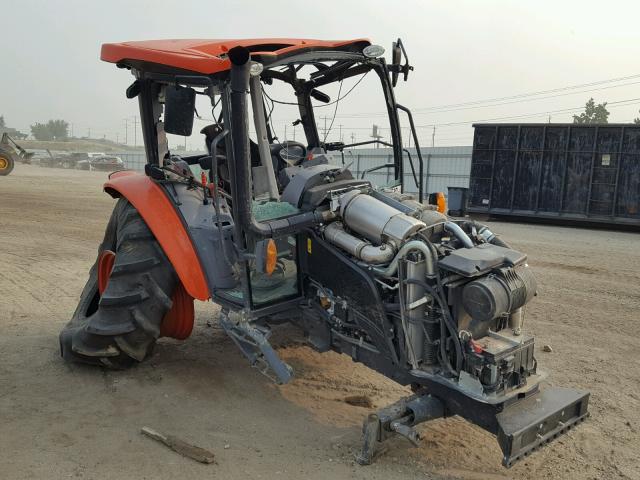 10040 - 2015 KUTA TRACTOR ORANGE photo 1