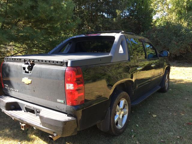 3GNFK12317G309958 - 2007 CHEVROLET AVALANCHE BLACK photo 4