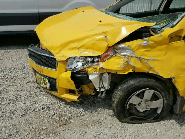 KL1TD6DEXBB149587 - 2011 CHEVROLET AVEO LS YELLOW photo 9