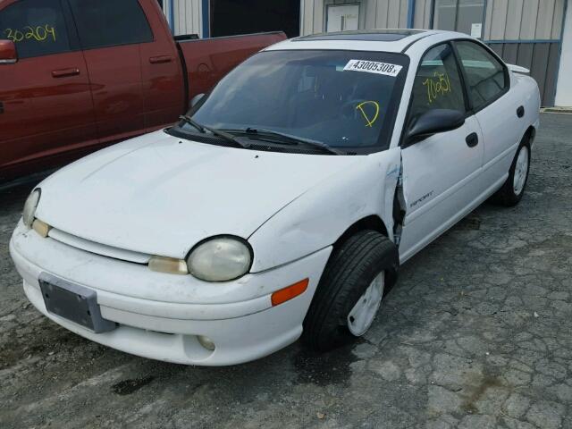 3B3ES47Y6WT281320 - 1998 DODGE NEON HIGHL WHITE photo 2