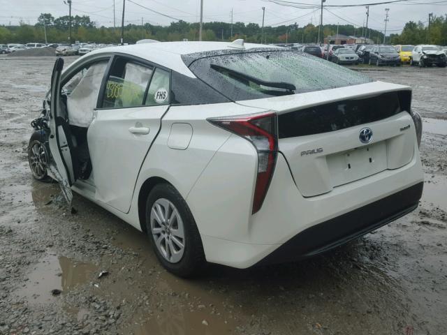 JTDKBRFU6G3010137 - 2016 TOYOTA PRIUS WHITE photo 3