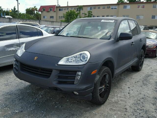 WP1AA29P48LA06986 - 2008 PORSCHE CAYENNE GRAY photo 2