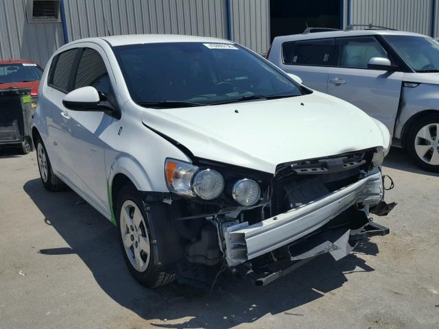 1G1JA6SH1D4242875 - 2013 CHEVROLET SONIC LS 白色 照片 1