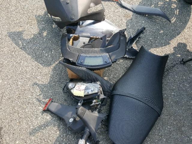 JKAEXEC19BDA69233 - 2011 KAWASAKI EX650 C 橙色 照片 8