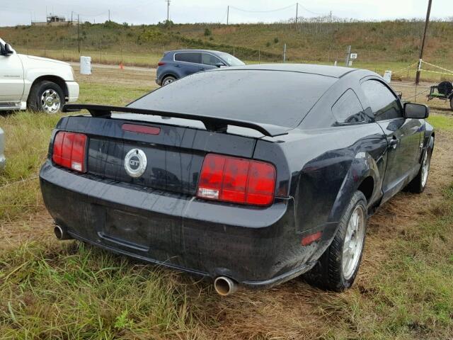 1ZVHT82H195116347 - 2009 FORD MUSTANG BLACK photo 4