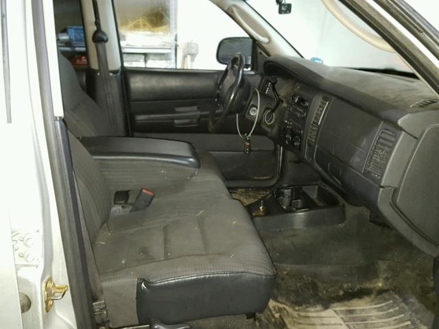 1B4HS38N02F216006 - 2002 DODGE DURANGO SP SILVER photo 5