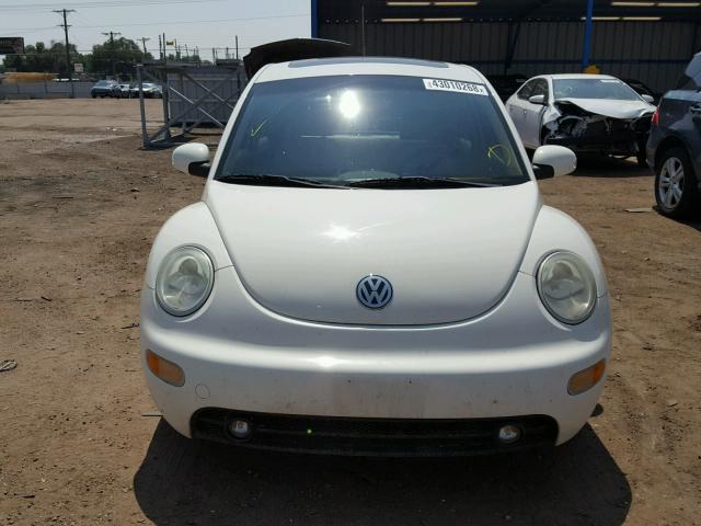 3VWCR31C34M417660 - 2004 VOLKSWAGEN NEW BEETLE WHITE photo 9