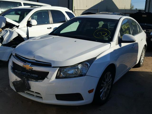 1G1PK5S9XB7276562 - 2011 CHEVROLET CRUZE WHITE photo 2