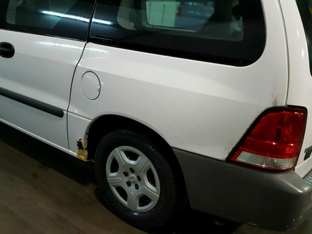 2FTZA54657BA16252 - 2007 FORD FREESTAR WHITE photo 9