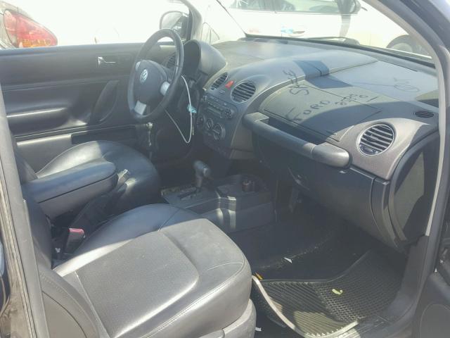 3VWRG31C48M523881 - 2008 VOLKSWAGEN NEW BEETLE BLACK photo 5