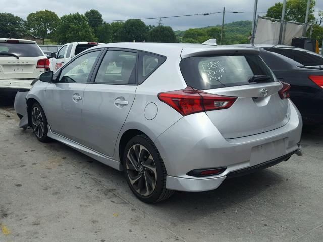 JTNKARJE5JJ561385 - 2018 TOYOTA COROLLA IM SILVER photo 3