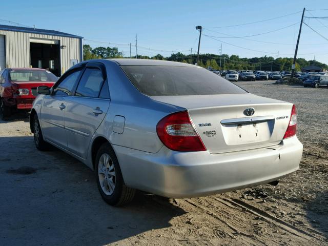 4T1BE32KX4U355780 - 2004 TOYOTA CAMRY LE SILVER photo 3