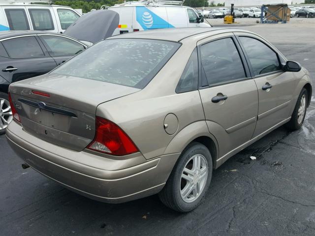 1FAFP34364W103461 - 2004 FORD FOCUS SE C GOLD photo 4