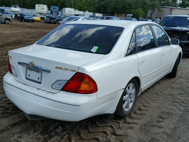 4T1BF28B1YU025840 - 2000 TOYOTA AVALON WHITE photo 4