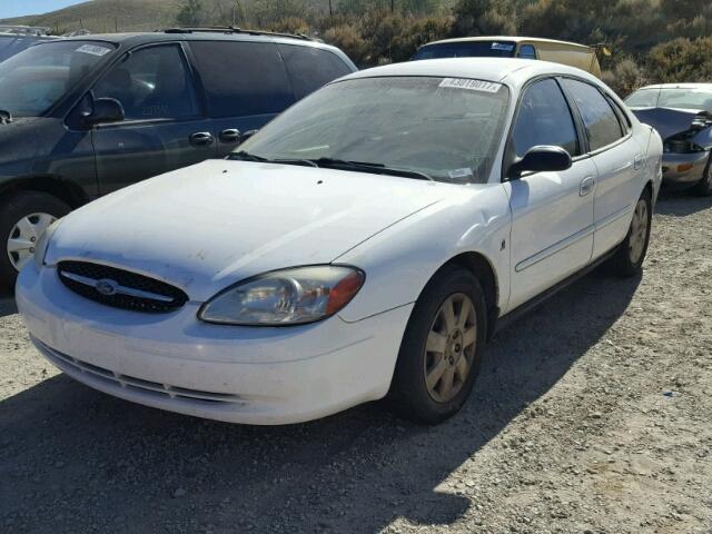 1FAFP52201A185606 - 2001 FORD TAURUS WHITE photo 2