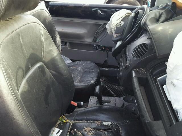 3VWCK21Y63M307999 - 2003 VOLKSWAGEN NEW BEETLE 黑色 照片 5