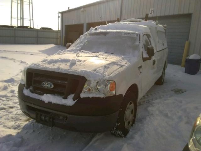 1FTRF12258KB94972 - 2008 FORD F150 WHITE photo 2