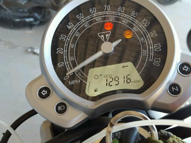 SMTD31GN1GT739999 - 2016 TRIUMPH MOTORCYCLE STREET TWI SILVER photo 8