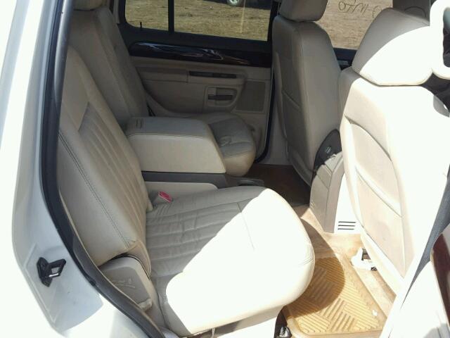 5LMEU68H24ZJ47244 - 2004 LINCOLN AVIATOR WHITE photo 6